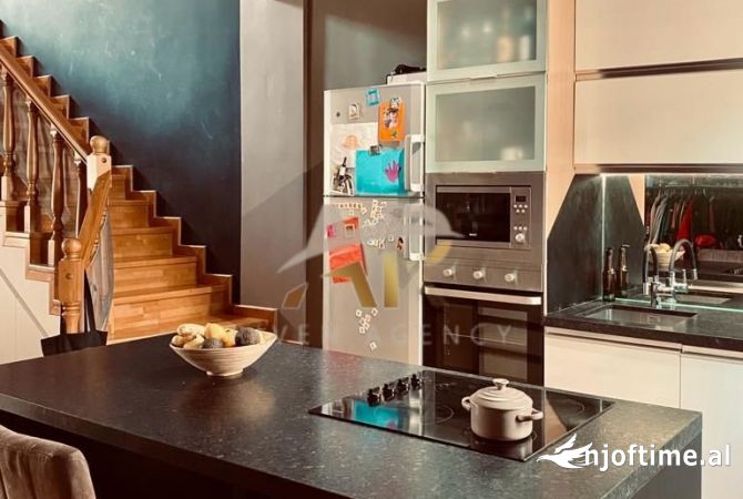 Shtepi me qera 4+1 ne Tirane - 1,200 Euro