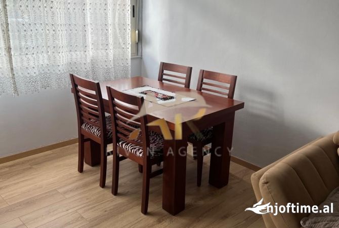 Shtepi me qera 2+1 ne Tirane - 700 Euro