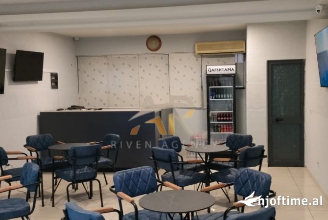 Ambient biznesi me qera 1+1 ne Tirane - 70,000 Leke