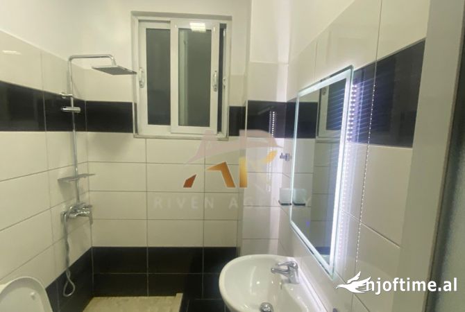 Shtepi me qera Apartament ne Tirane, 1+1, Mobilimi E mobiluar, Pagesa 50,000  Leke.