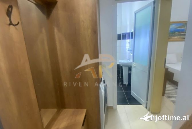 Shtepi me qera Apartament ne Tirane, 1+1, Mobilimi E mobiluar, Pagesa 50,000  Leke.