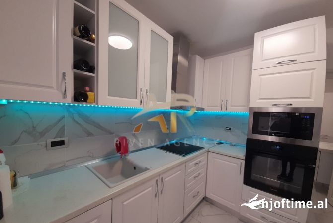 Shtepi me qera 2+1 ne Tirane - 550 Euro