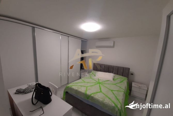 Shtepi me qera Apartament ne Tirane, 2+1, Mobilimi E mobiluar, Pagesa 550  Euro.
