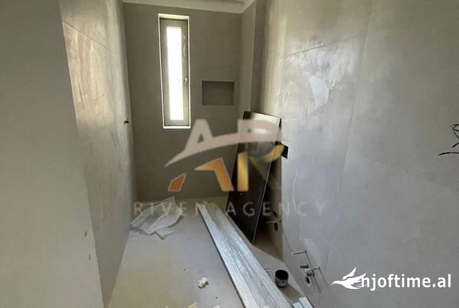 Shtepi me qera Apartament ne Tirane, 1+1, Mobilimi Bosh, pa mobiluar, Pagesa 500  Euro.