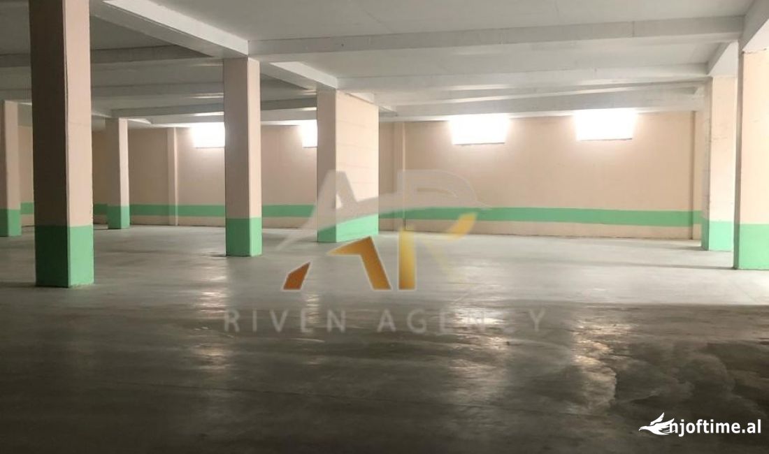Jepet ambjent biznesi me qira ne Kombinat 