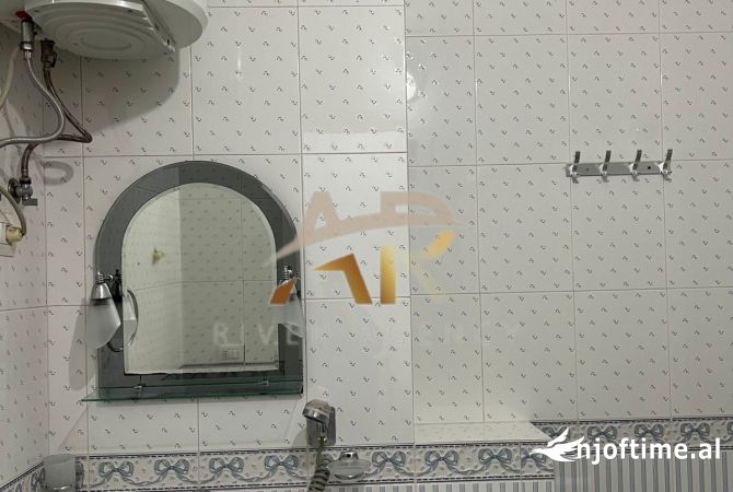 Shtepi me qera Apartament ne Tirane, 1+1, Mobilimi Pjeserisht e mobiluar, Pagesa 600  Euro.