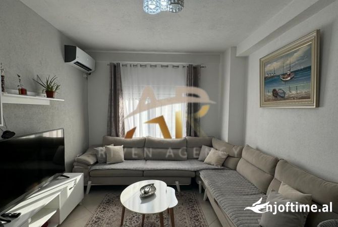 Shtepi me qera 2+1 ne Tirane - 700 Euro