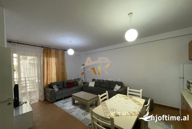 Shtepi me qera 1+1 ne Tirane - 35,000 Leke