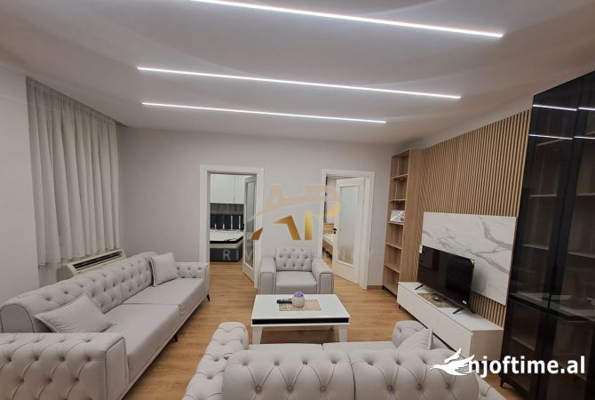 Shtepi me qera 2+1 ne Tirane - 650 Euro