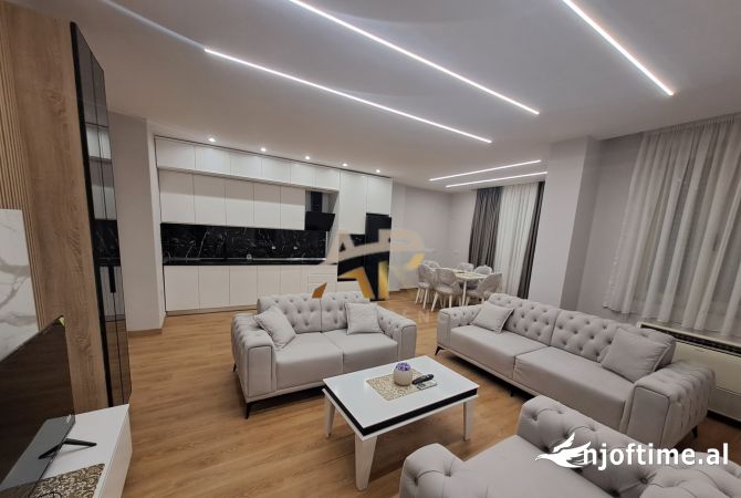 Shtepi me qera 2+1 ne Tirane - 650 Euro