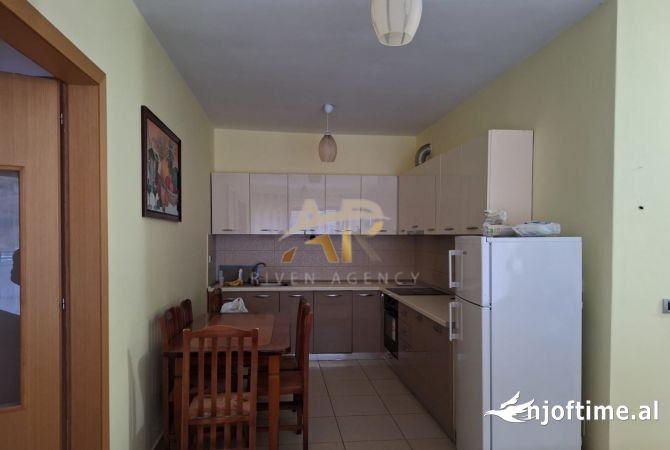 Shtepi me qera 3+1 ne Tirane - 420 Euro