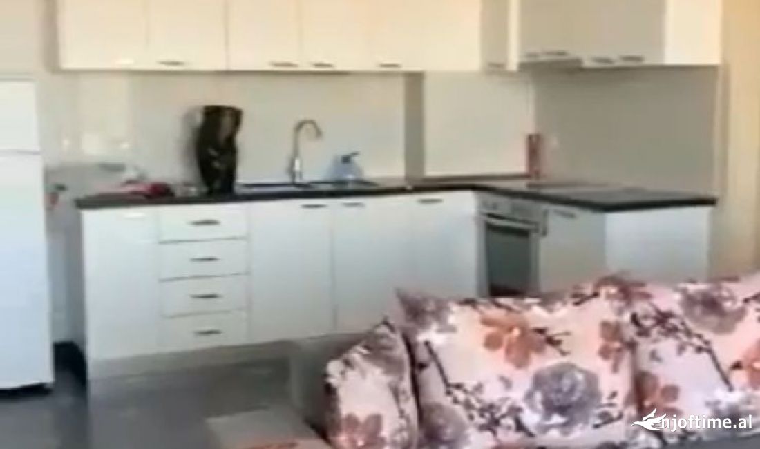 Shtepi me qera Apartament ne Tirane, 2+1, Mobilimi E mobiluar, Pagesa 450  Euro.