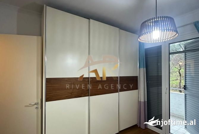 Shtepi me qera Apartament ne Tirane, 2+1, Mobilimi E mobiluar, Pagesa 600  Euro.