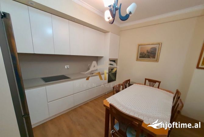 Shtepi me qera 2+1 ne Tirane - 55,000 Leke
