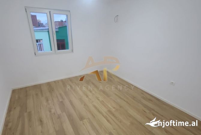 Shtepi ne shitje 1+1 ne Tirane - 120,000 Euro