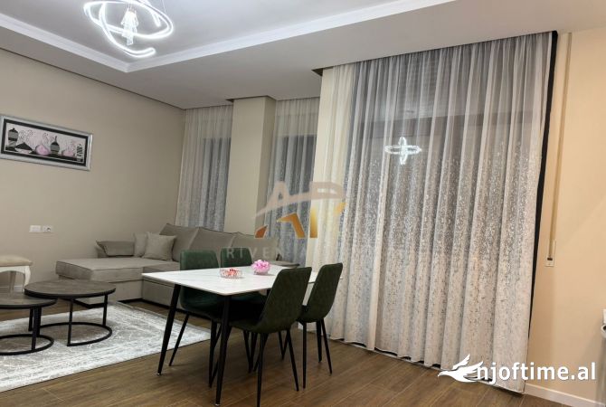 Shtepi me qera 2+1 ne Tirane - 60,000 Leke