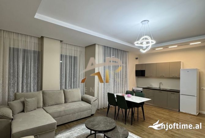 Shtepi me qera 2+1 ne Tirane - 60,000 Leke