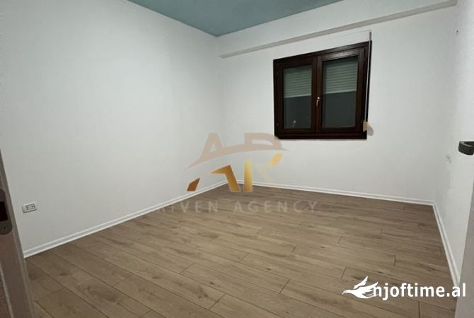 Shtepi me qera Apartament ne Tirane, 2+1, Mobilimi Bosh, pa mobiluar, Pagesa 650  Euro.