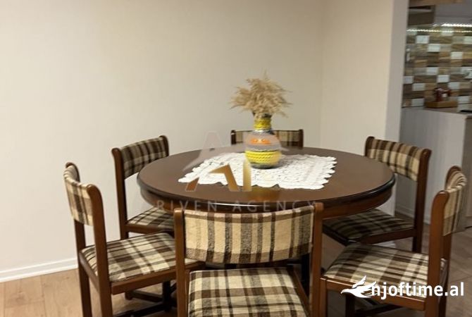 Shtepi me qera 2+1 ne Tirane - 650 Euro