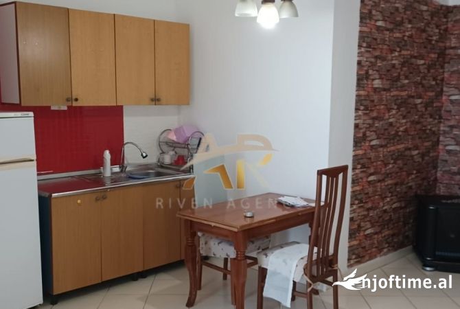 Shtepi me qera 1+1 ne Tirane - 35,000 Leke
