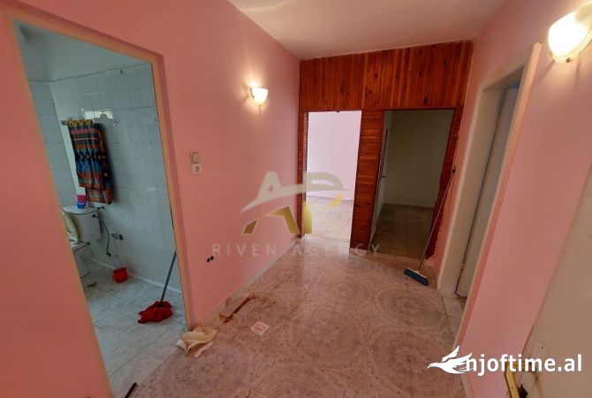 Apartment for sale in Tirana 2+1, Emty