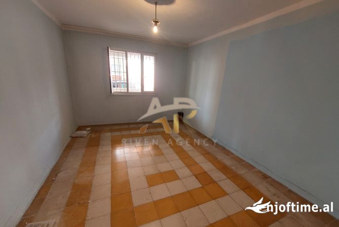 Shtepi ne shitje 2+1 ne Tirane - 120,000 Euro
