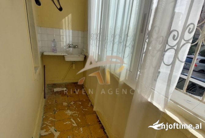 Apartment for sale in Tirana 2+1, Emty