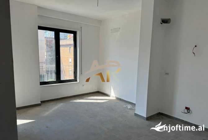 Shtepi me qera 1+1 ne Tirane - 45,000 Leke