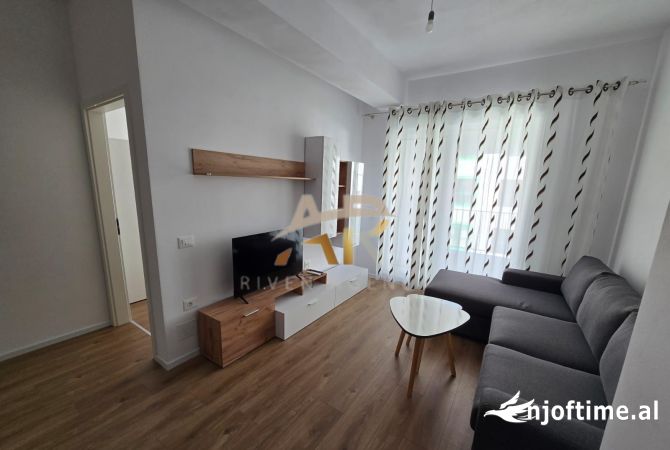 Shtepi me qera 1+1 ne Tirane - 40,000 Leke