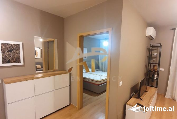 Shtepi me qera Apartament ne Tirane, 1+1, Mobilimi E mobiluar, Pagesa 500  Euro.