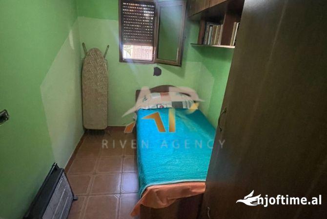 Shtepi me qera Apartament ne Tirane, 2+1, Mobilimi E mobiluar, Pagesa 50,000  Leke.