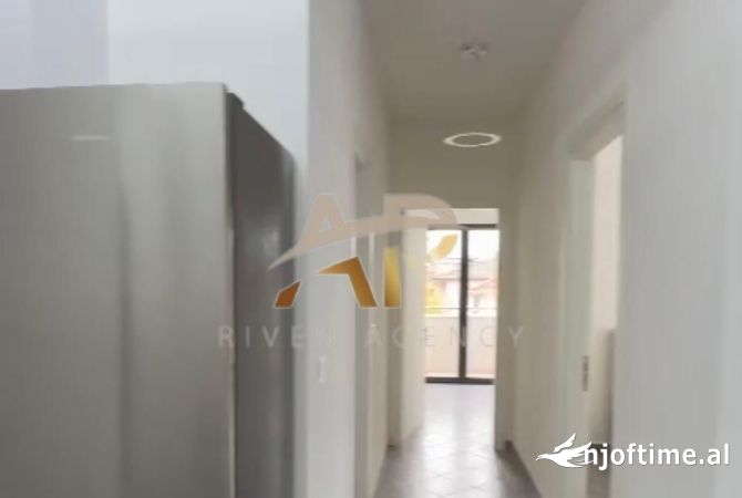 Shtepi me qera 2+1 ne Tirane - 700 Euro