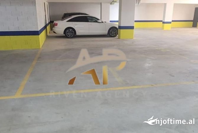 Shtepi me qera Apartament ne Tirane, 2+1, Mobilimi E mobiluar, Pagesa 700  Euro.