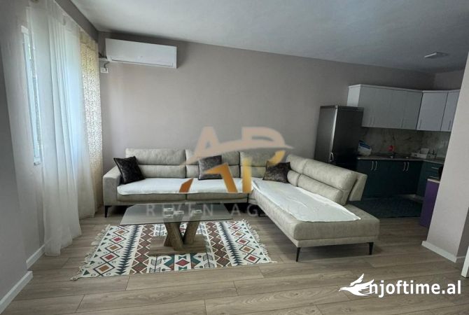 Shtepi me qera 2+1 ne Tirane - 500 Euro