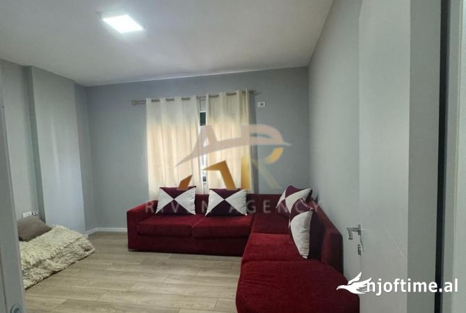 Shtepi me qera 2+1 ne Tirane - 500 Euro
