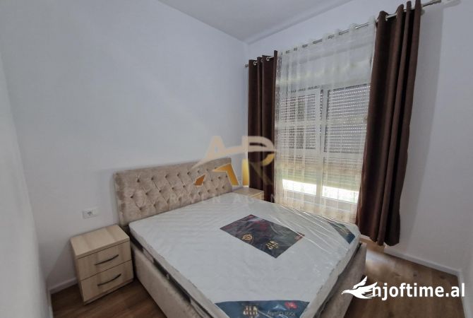 Shtepi me qera Apartament ne Tirane, 2+1, Mobilimi E mobiluar, Pagesa 550  Euro.