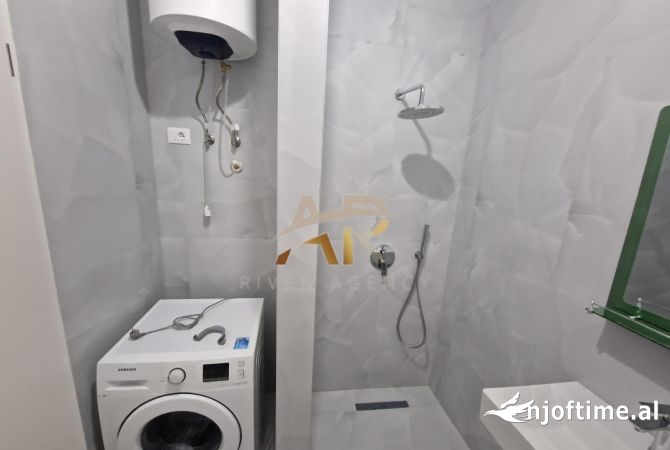 Shtepi me qera Apartament ne Tirane, 2+1, Mobilimi E mobiluar, Pagesa 550  Euro.