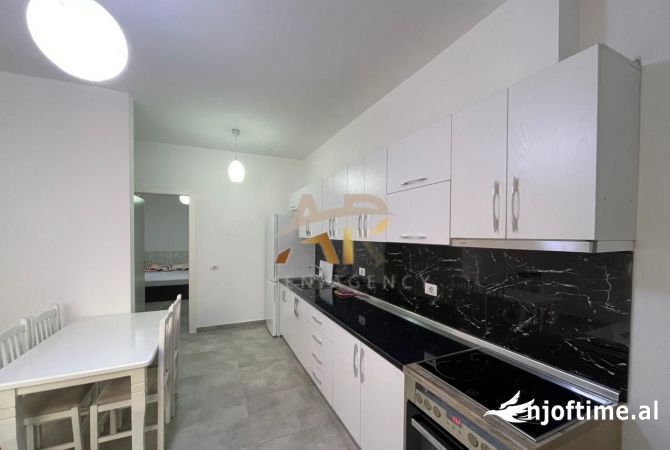 Shtepi me qera 1+1 ne Tirane - 30,000 Leke