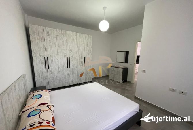 Shtepi me qera Apartament ne Tirane, 1+1, Mobilimi E mobiluar, Pagesa 30,000  Leke.
