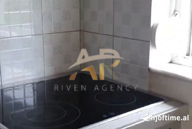 Shtepi me qera Apartament ne Tirane, 2+1, Mobilimi E mobiluar, Pagesa 45,000  Leke.