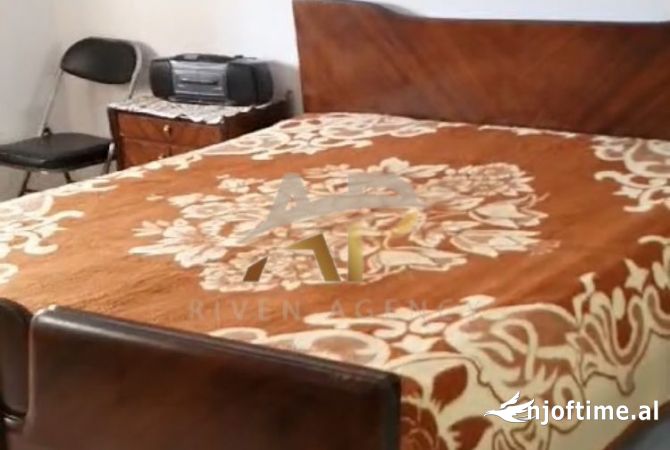 Shtepi me qera Apartament ne Tirane, 2+1, Mobilimi E mobiluar, Pagesa 45,000  Leke.