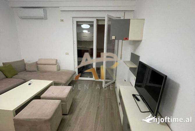 Shtepi me qera 1+1 ne Tirane - 750 Euro