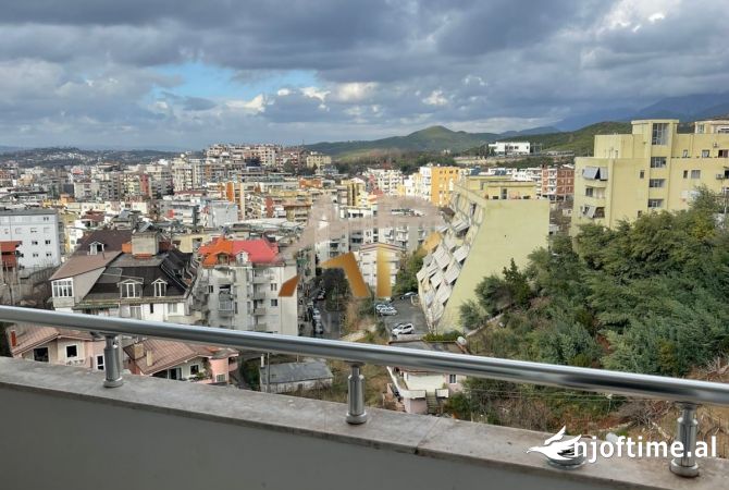 Shtepi me qera Apartament ne Tirane, 2+1, Mobilimi E mobiluar, Pagesa 350  Euro.