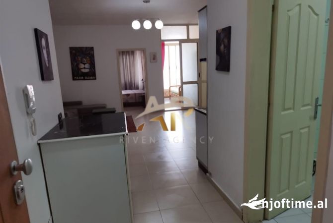 Shtepi me qera 2+1 ne Tirane - 38,000 Leke