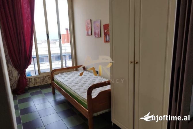 Shtepi me qera Apartament ne Tirane, 2+1, Mobilimi E mobiluar, Pagesa 38,000  Leke.