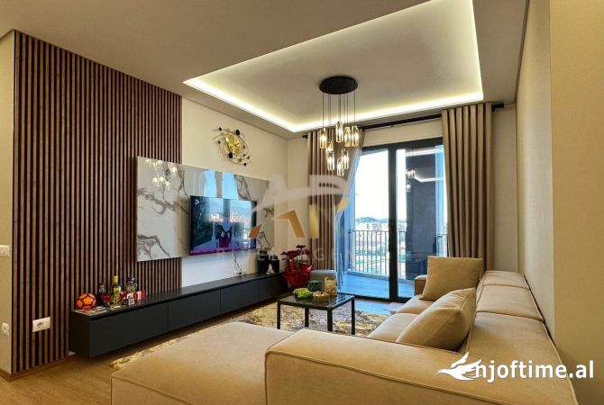 Shtepi me qera 2+1 ne Tirane - 900 Euro