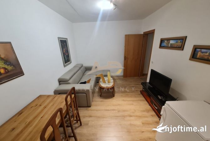 Shtepi me qera 1+1 ne Tirane - 520 Euro