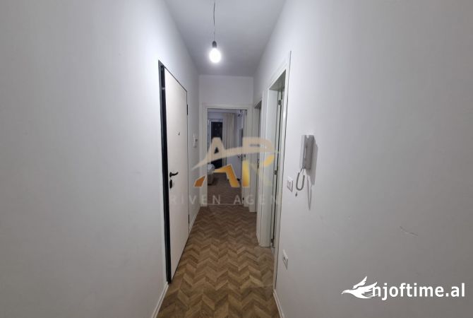 Shtepi me qera 2+1 ne Tirane - 650 Euro