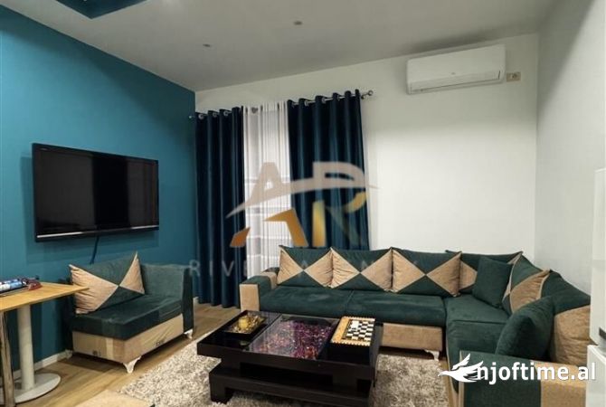 Shtepi me qera 2+1 ne Tirane - 42,000 Leke