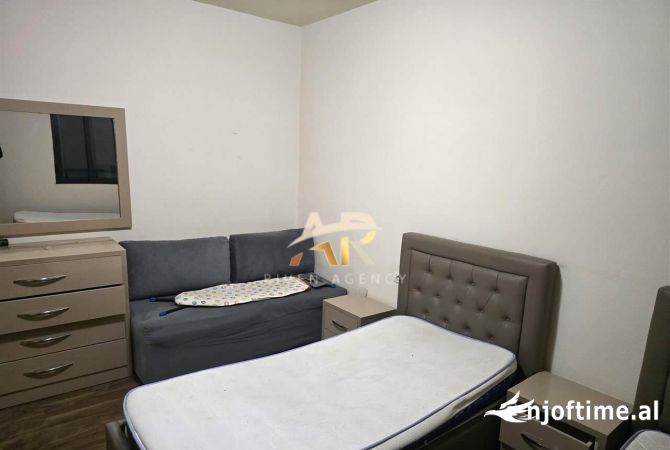 Shtepi me qera Apartament ne Tirane, 1+1, Mobilimi E mobiluar, Pagesa 40,000  Leke.